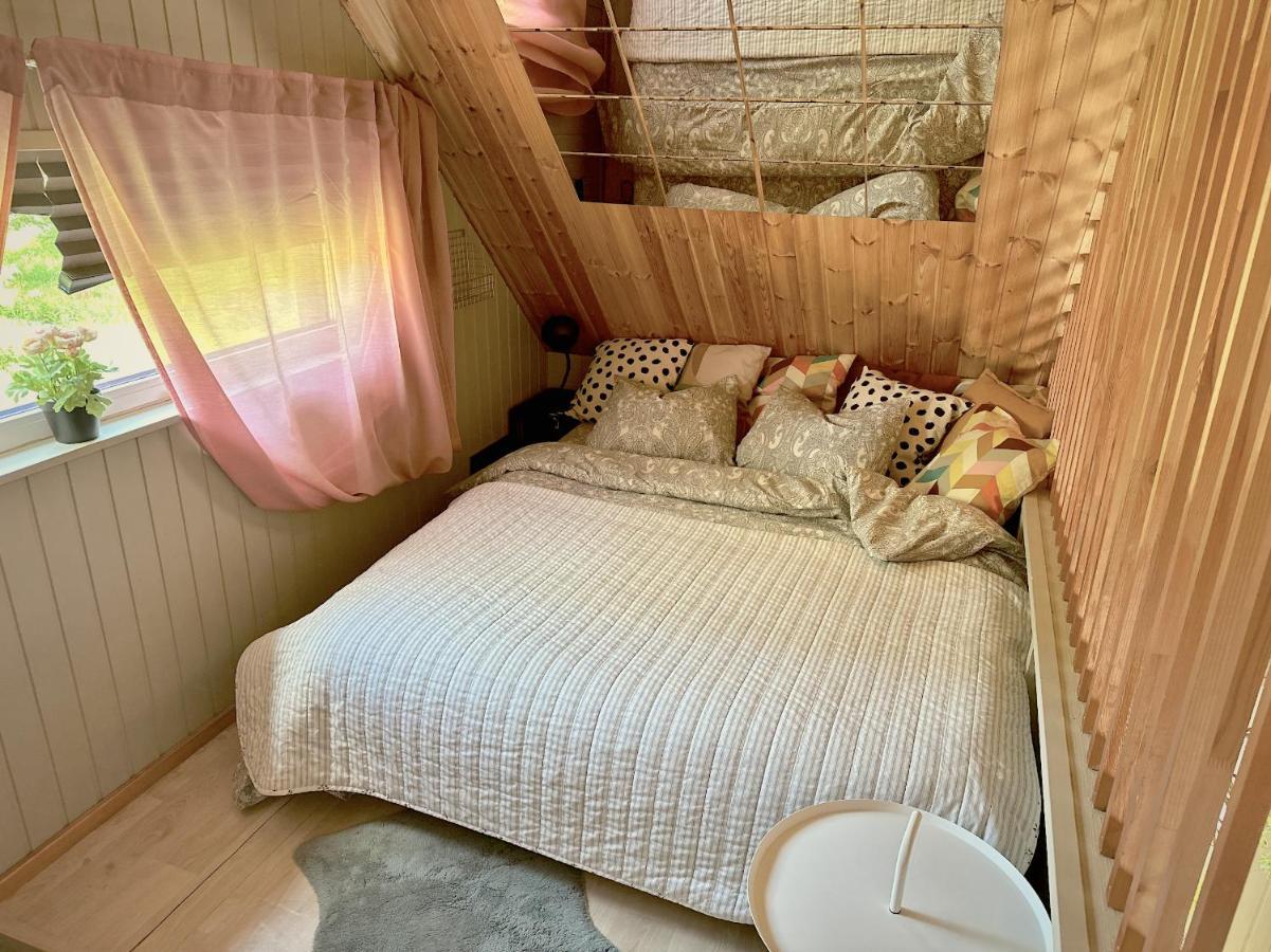 Вилла Amazing Little House On An Island With Garden Рига Экстерьер фото