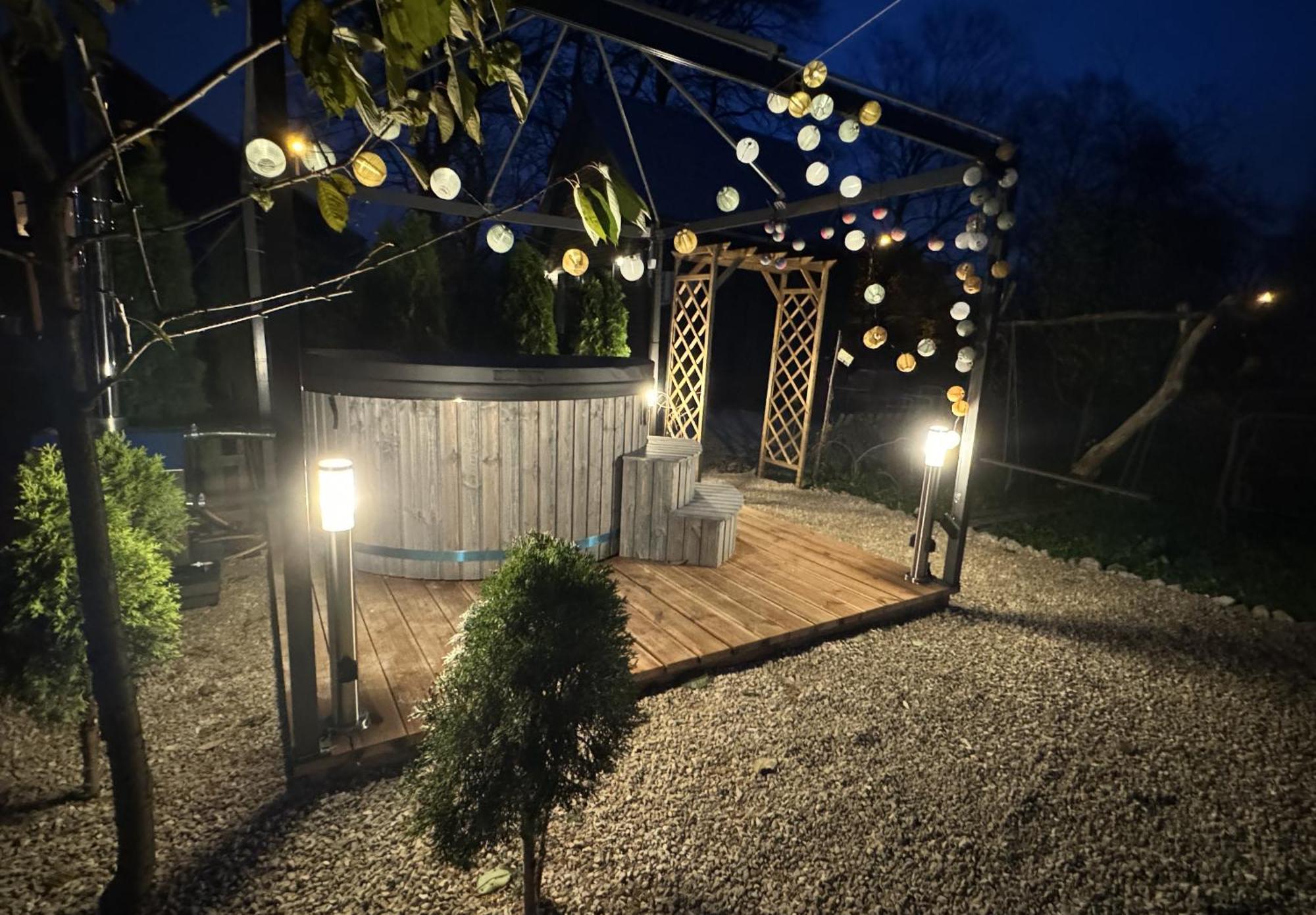 Вилла Amazing Little House On An Island With Garden Рига Экстерьер фото